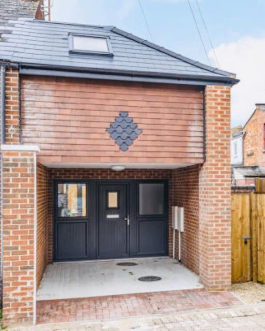 Centrally Situated House Private Parking Hébergement de vacances Cheltenham